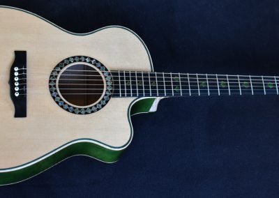 Guitar 65 –  Emerald Goddess
